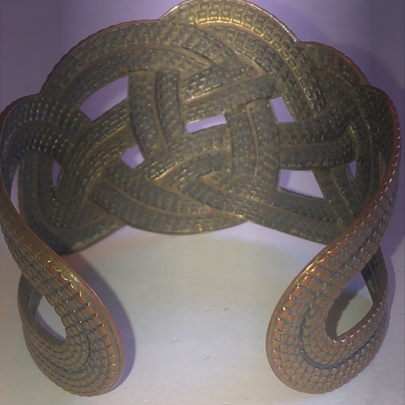 Vintage Brass Tone Retro Boho Chunky Wide Cuff Bracelet - Picture 4 of 6